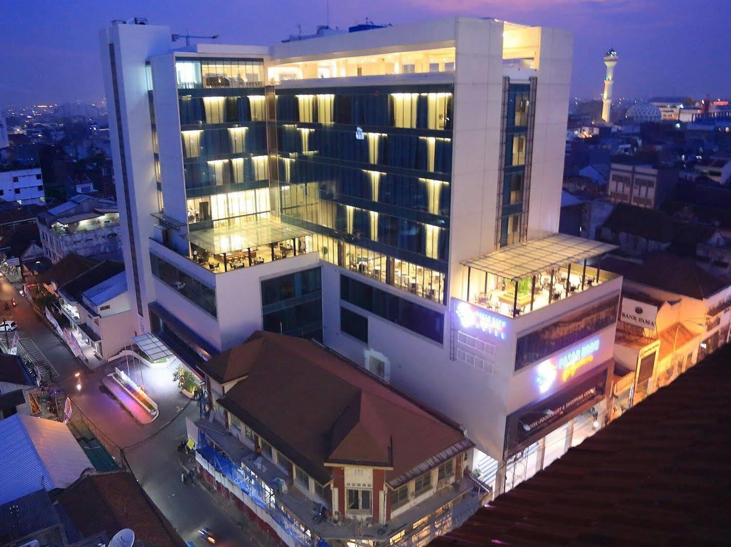 Pasar Baru Square Hotel Бандунг Екстер'єр фото